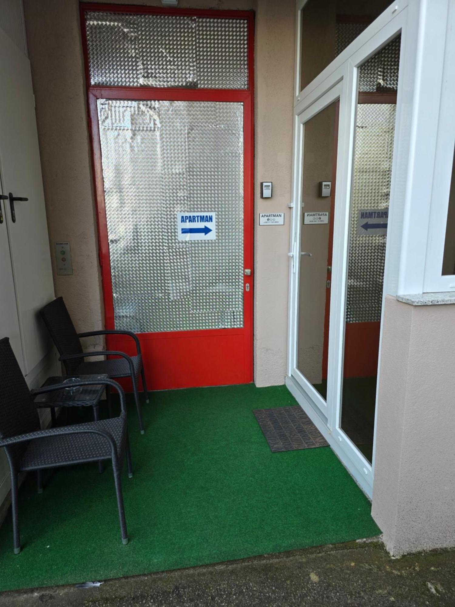 Apartman Zagreb Cca 42M2 With Free Parking Bagian luar foto